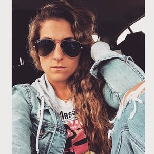 Meet your Posher, Taryn